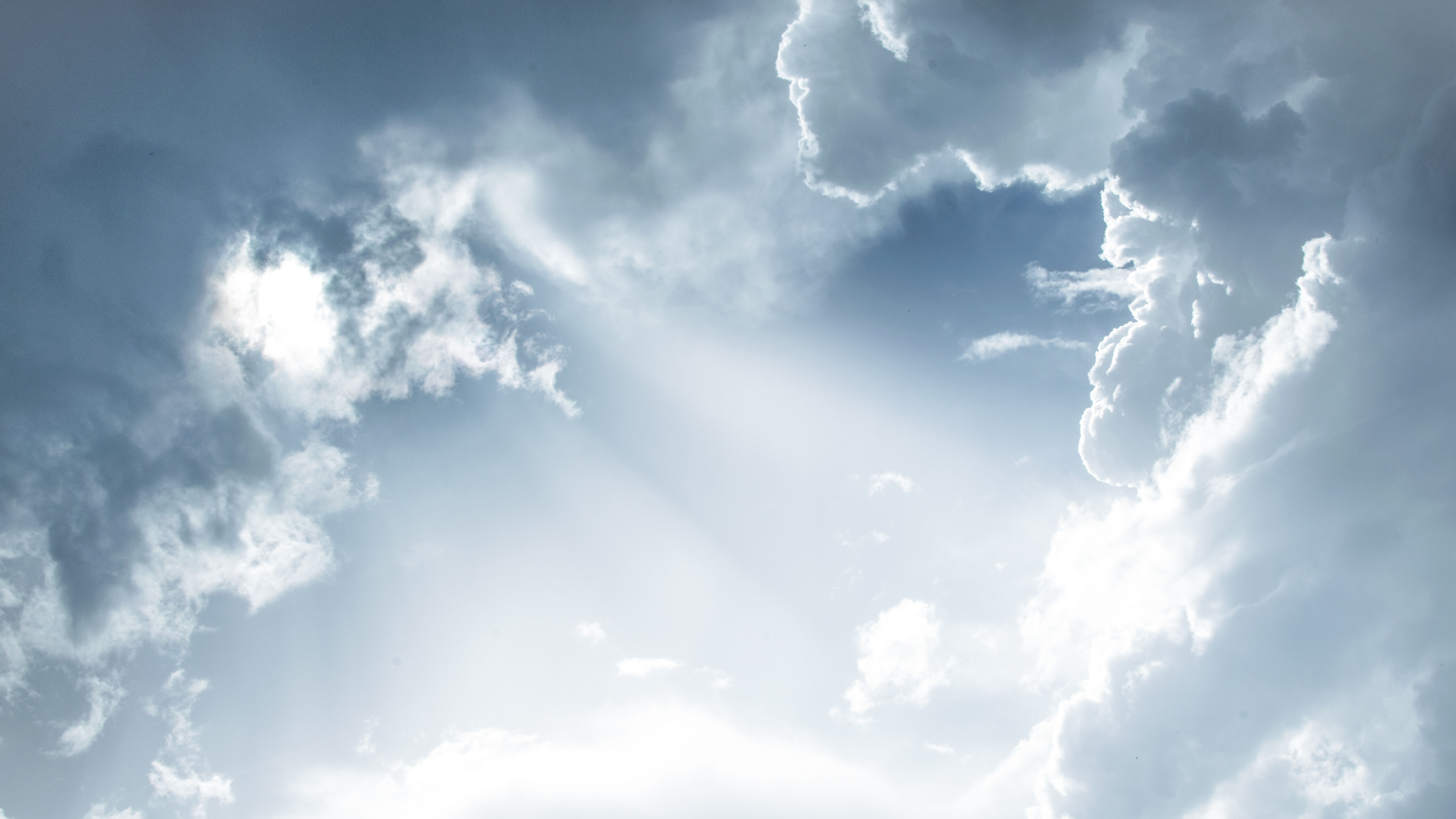 This breathing meditation will focus your mind