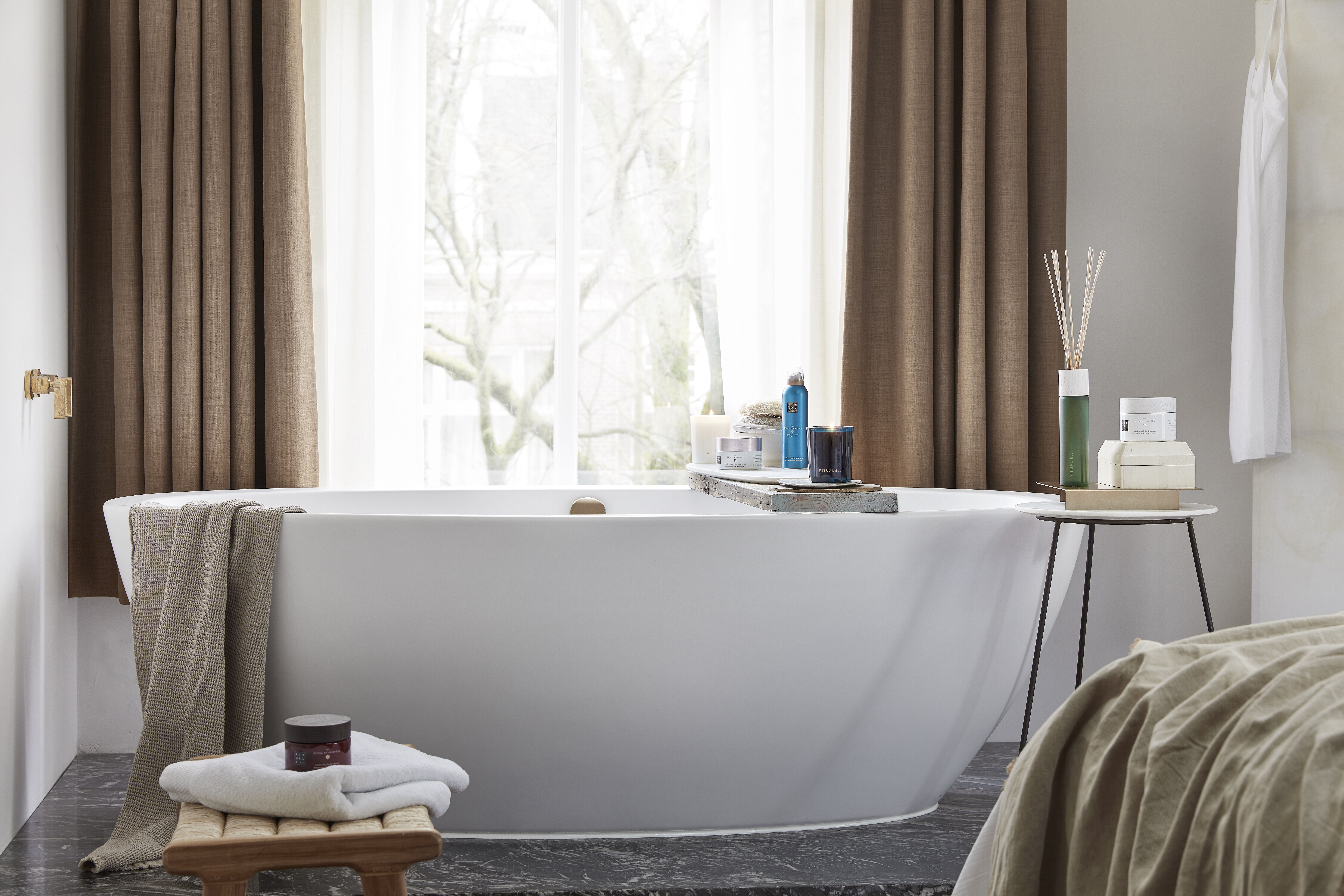 9 easy self-care tips for the winter season