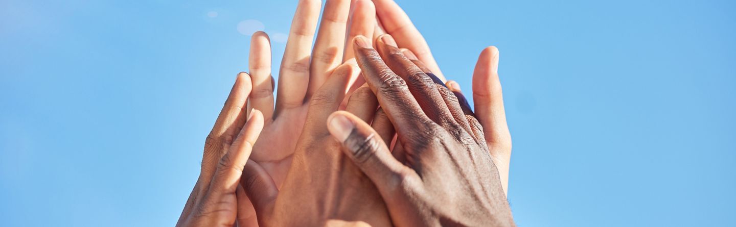 50 ways to be kind to others